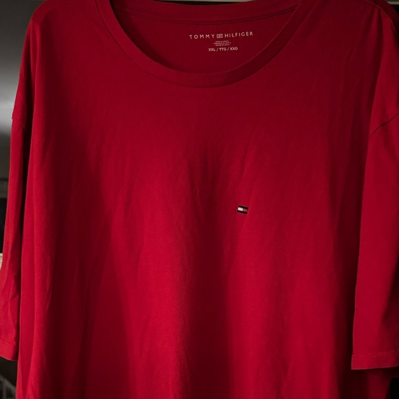 Red Tommy Hilfiger t-shirt size XXL. No holes or stains and color is great. EUC - Picture 1 of 6